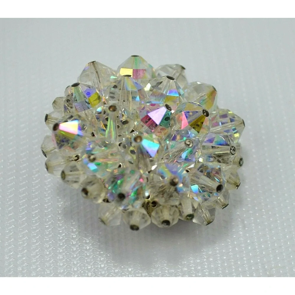 Vintage Clear Iridescent Beaded Cluster Brooch /‎ Pin 1.5